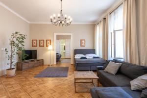 Posedenie v ubytovaní Liliova Apartments
