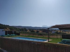 A general mountain view or a mountain view taken from A villát