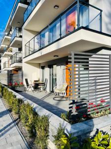 dom z balkonem i patio w obiekcie Apartament Baltic A8 Pobierowo w Pobierowie