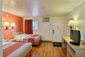 Gallery image of Travelodge by Wyndham Brattleboro VT in Brattleboro