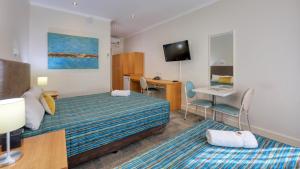 TV a/nebo společenská místnost v ubytování Quality Inn Swan Hill