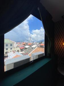 Nespecifikovaný výhled na hory nebo výhled na hory při pohledu z hotelu