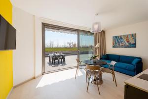 A seating area at Aregai Marina Exclusive Seaside Apartments