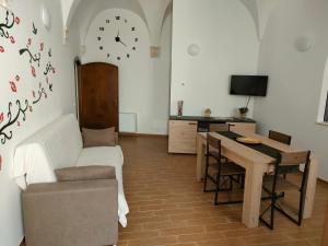 Gallery image of Appartamento turistico I portici in LʼAquila