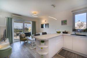 TV a/nebo společenská místnost v ubytování Apartment Marica