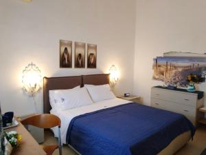 Postel nebo postele na pokoji v ubytování Modern apartment with sea view in Alcamo Marina + 30 fotografií
