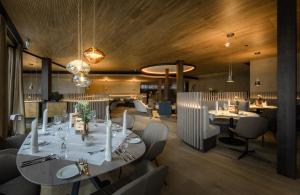 Posezení v ubytování Hotel Hirschen Horn