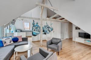 Posedenie v ubytovaní Grand Apartments - Happy Loft Apartment