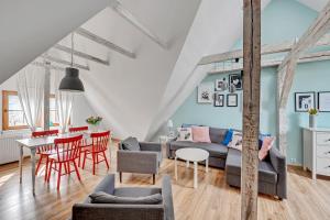 Posedenie v ubytovaní Grand Apartments - Happy Loft Apartment