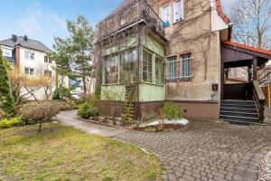 Budova, v ktorej sa apartmán nachádza