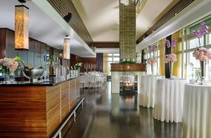Restoran või mõni muu söögikoht majutusasutuses Seafield Hotel & Spa Resort