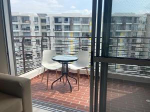 Balkón nebo terasa v ubytování Hermoso conjunto residencial con piscina!
