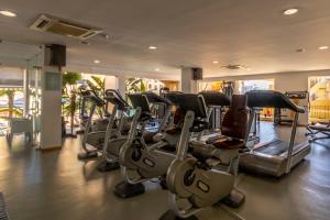 Fitness centrum a/nebo fitness zařízení v ubytování Estrela da Praia da Luz - 2 Bedroom Sea View Apartment