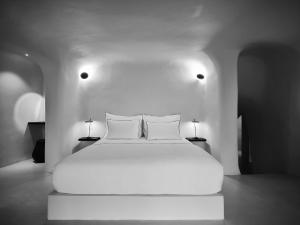 Krevet ili kreveti u jedinici u okviru objekta Abyss Santorini