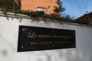 Luxury B&B La Riserva Dannunziana的证书、奖牌、标识或其他文件