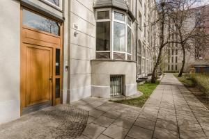 Budova, v ktorej sa apartmán nachádza