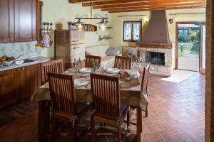 Foto dalla galleria di COUNTRYHOUSE IL NOCINO - Regarda Travel a Lazise