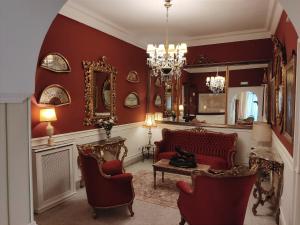 A kitchen or kitchenette at Hotel Iberia Plaza Mayor