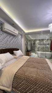 Imagen de la galería de للعوائل فقط !!! مودرن دوبلكس فاخر جدا Luxury Modern Duplex in Cairo, en El Cairo