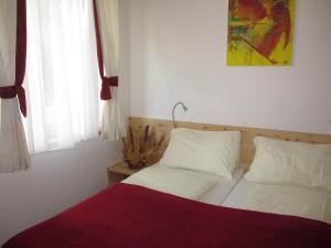 Ένα ή περισσότερα κρεβάτια σε δωμάτιο στο Zirbensuite Turracher Höhe