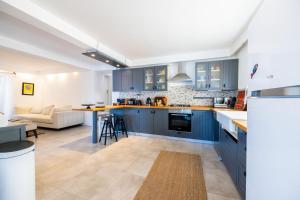 Imagen de la galería de Love Beach Villa, en Bodrum City