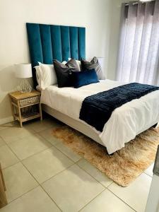 En eller flere senge i et værelse på The Blyde -Ender137 + 31 billeder