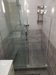 Vonios kambarys apgyvendinimo įstaigoje Ubytování v Žimrovicích