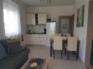 Fotografie z fotogalerie ubytování Apartments Hausmann v Novalji