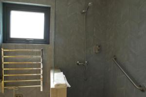 Un baño de Parcela Nueve