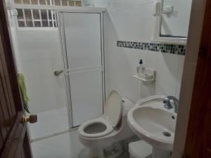 Vonios kambarys apgyvendinimo įstaigoje Hostal Green Bay