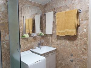 Kúpeľňa v ubytovaní Apartman Anabella + 37 fotografií