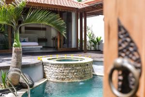 Piscina di Molokai Suites o nelle vicinanze