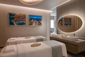 Cama ou camas em um quarto em Paramount Hotel Midtown
