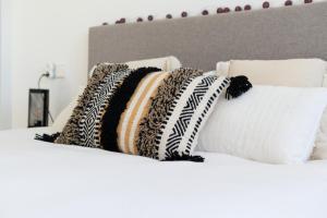 Posteľ alebo postele v izbe v ubytovaní Apartamento nuevo junto al mar con plaza de garaje!! Perfecto para familias