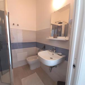 Koupelna v ubytování B&B La Carminella