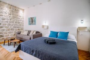 Gallery image of AMOROZO APARTMENTS by DuHomes in Dubrovnik