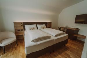Burghotel Schlaining客房内的一张或多张床位