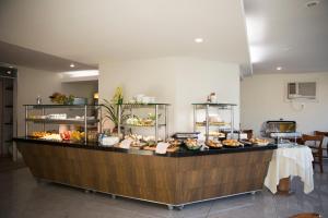 Comida no hotel ou em algum lugar perto