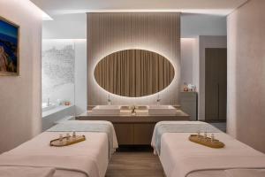 Cama ou camas em um quarto em Paramount Hotel Midtown