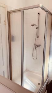 Kúpeľňa v ubytovaní Schöneben Apartment Zollhaus