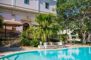 Bazén v ubytování Hotel Parco delle Fontane nebo v jeho okolí