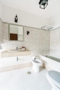 Kupatilo u objektu Hotel Marqués de Torresoto by Vivere Stays