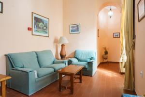 Posezení v ubytování Hotel Marqués de Torresoto by Vivere Stays