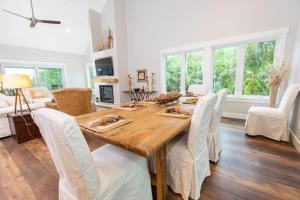 Gallery image of Badger Beach in Sanibel