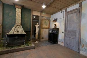 Fotografie z fotogalerie ubytování Artists Residence in Tbilisi v destinaci Tbilisi City