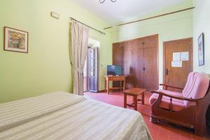 Postel nebo postele na pokoji v ubytování Hotel Marqués de Torresoto by Vivere Stays