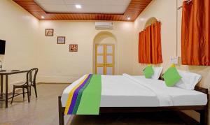 Treebo Cecil Resort, 600 Mtrs From Matheran Railway Station客房内的一张或多张床位