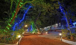 Treebo Cecil Resort, 600 Mtrs From Matheran Railway Station外面的花园