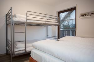 Tempat tidur susun dalam kamar di Appartement - Zur Postwiese 15 Neuastenberg 'The Bear House'