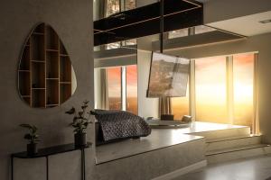 Posteľ alebo postele v izbe v ubytovaní In The Sky - Apartamenty w Sky Tower